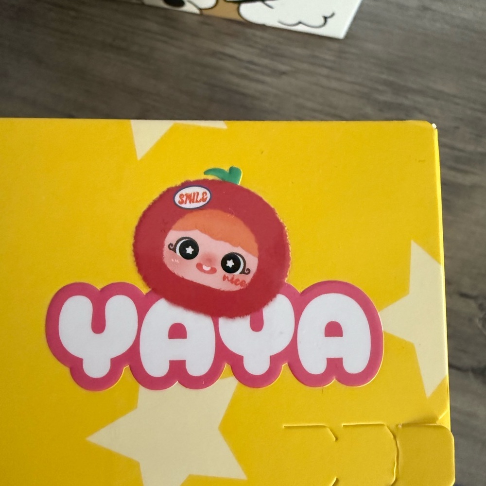 YaYa Aflalo Yellow Star Doll Box